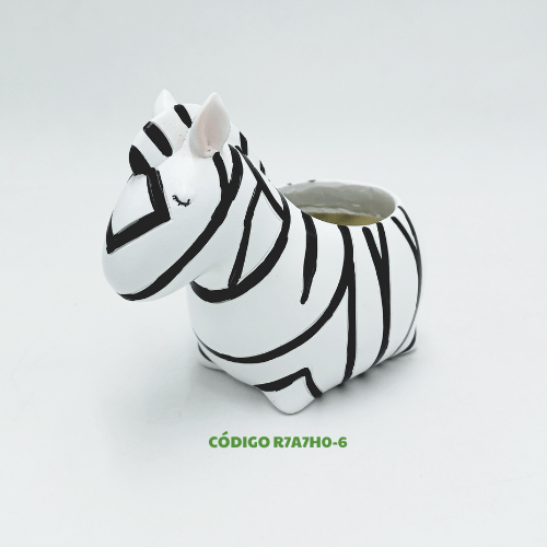 78 macetas de animales